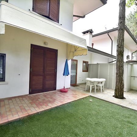 La Villa Elisabeth Lignano Sabbiadoro Esterno foto