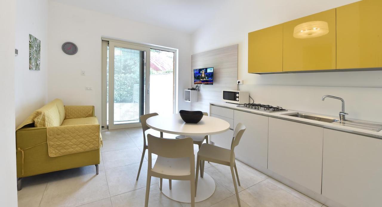 La Villa Elisabeth Lignano Sabbiadoro Esterno foto