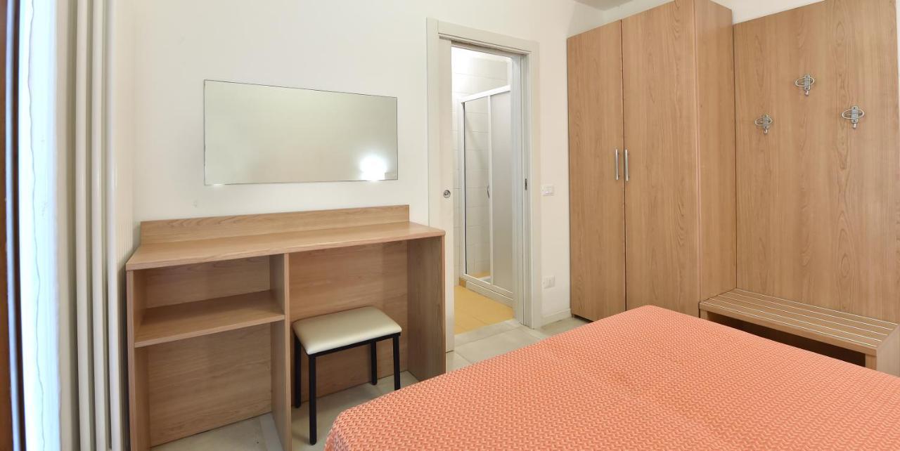 La Villa Elisabeth Lignano Sabbiadoro Esterno foto